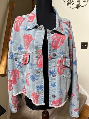 Fantastic Fawn Rolling Stones cropped jacket. Size L